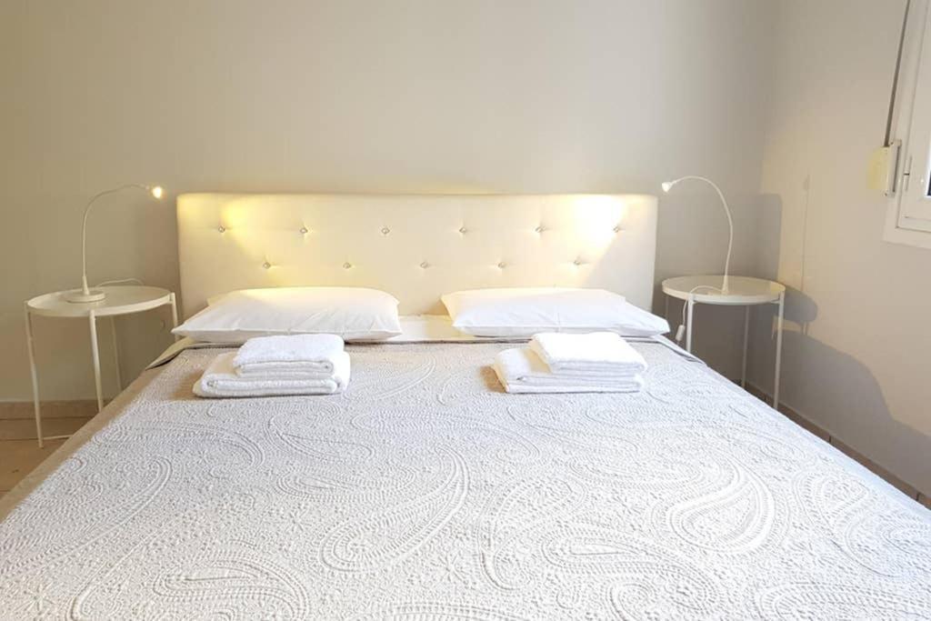 A Great Stay At A Comfortable Large Apartment Athens Exterior photo